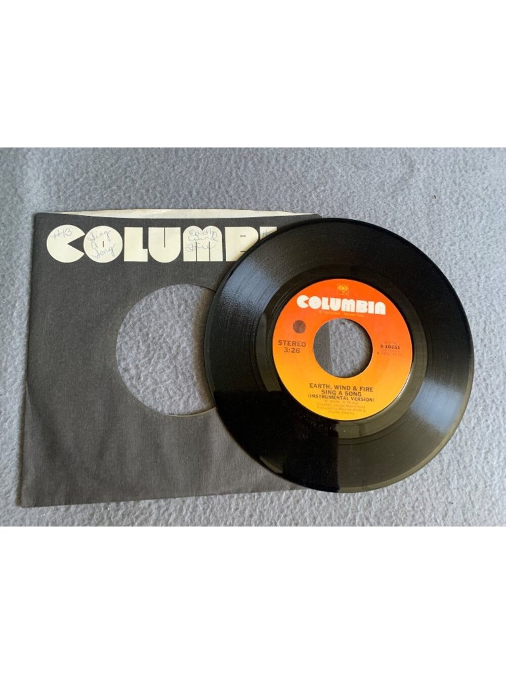 Earth Wind & Fire Sing A Song 7" Vinyl Single 45 RPM Columbia